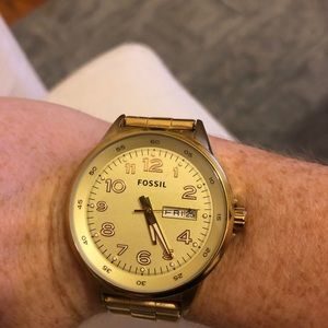 Women’s Gold Fossil Watch